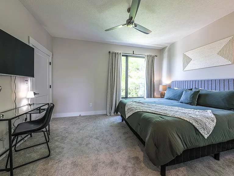 366 Zimpfer St — Photo 36