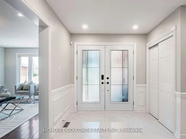 310 Airdrie Dr, Vaughan, ON L4L 3B9