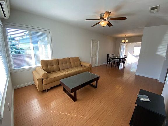 3rd image of 13123 Silverbow Ave
