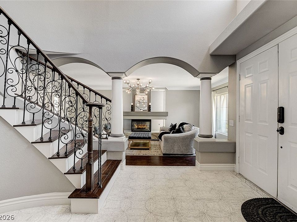 1st image of 2718 Duck Pond Ct