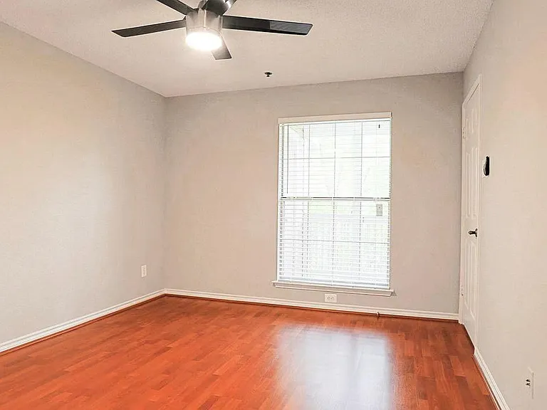 1524 Lincoln Way #429 — Photo 3