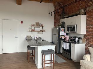 60 Water St #2007, North Andover, MA 01845