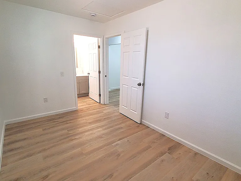 708 W Euclid Ave — Photo 23