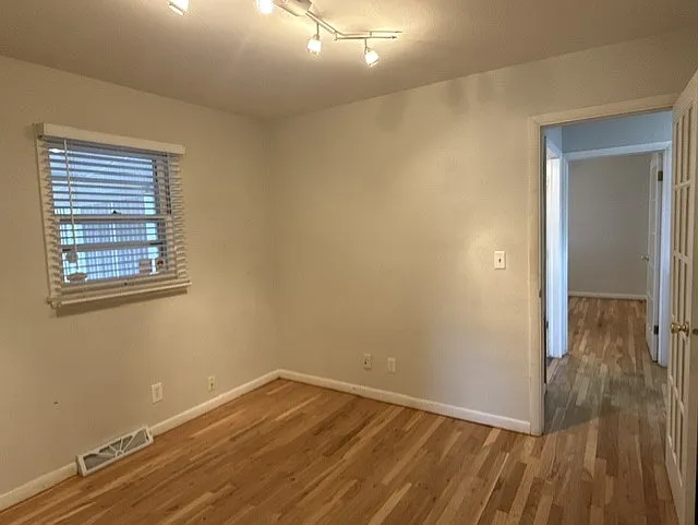 1234 W Prospect Rd — Photo 18