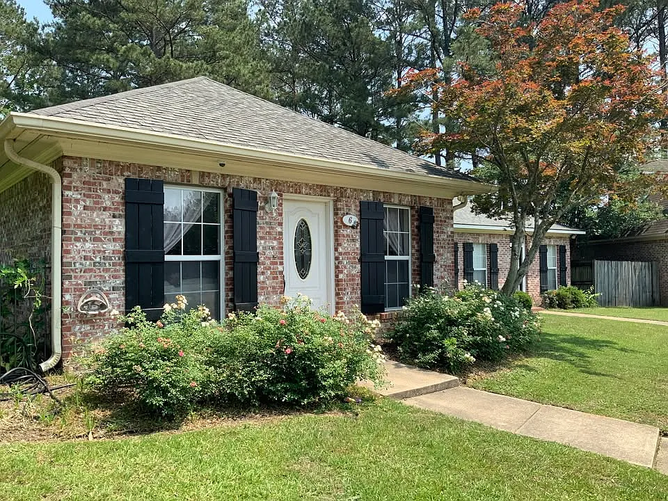 4 bed, 1844 sqft, $650 — Photo 2