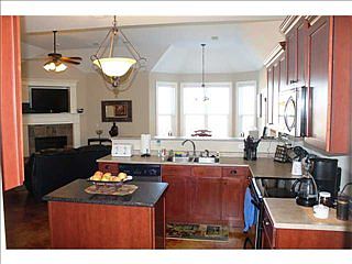 5th image of 2206 Applemill Dr