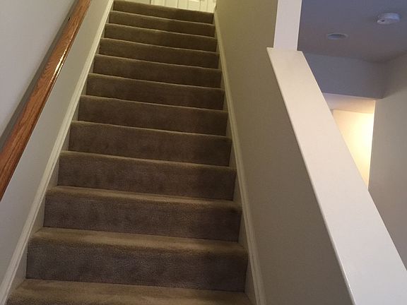 3rd image of 44151 Beaver Creek Dr