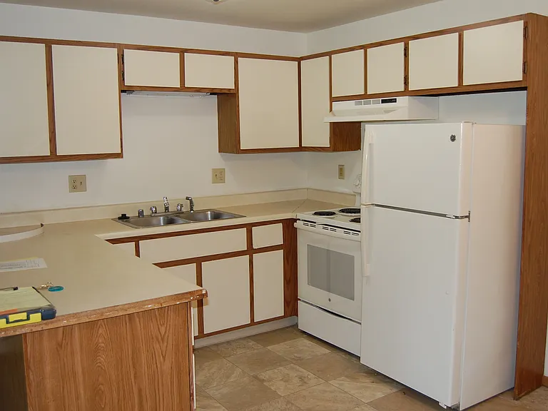 3312 E Canary St #5 — Photo 3