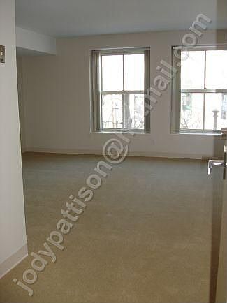 1st image of 103 9th St APT 208