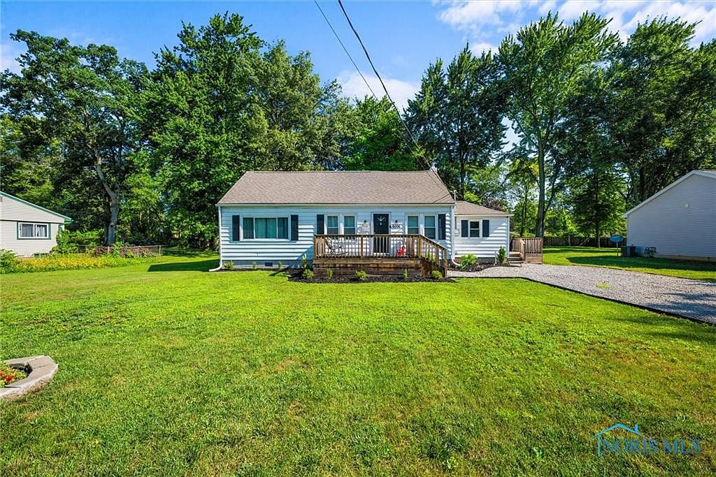 6006 Blossman Rd, Toledo, OH 43617 | Zillow