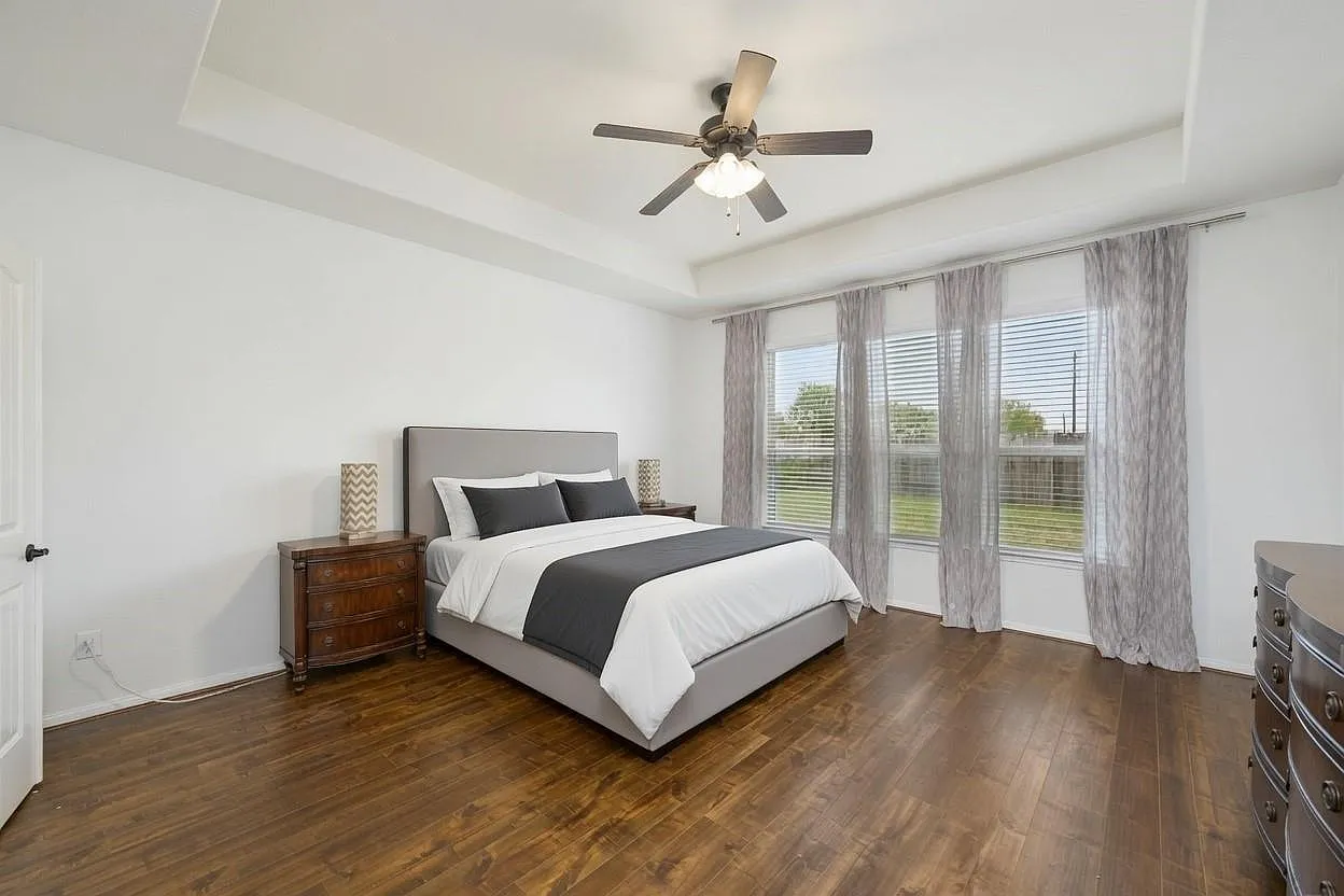 4 bed, 3.0 bath, 2782 sqft, $2,785 — Photo 4