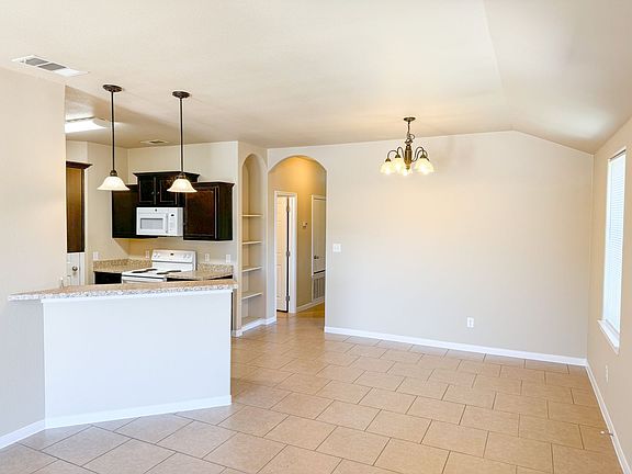 5th image of 1203 Loyal Ln #B