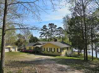 3722 Messina Rd, Lake Wylie, SC 29710