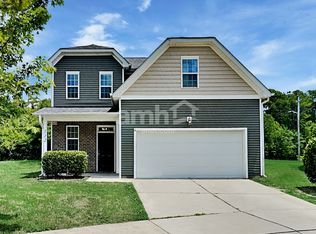 112 Occidental Dr, Holly Springs, NC 27540
