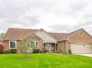 9001 N Pheasant Ridge Ln, Saline, MI 48176