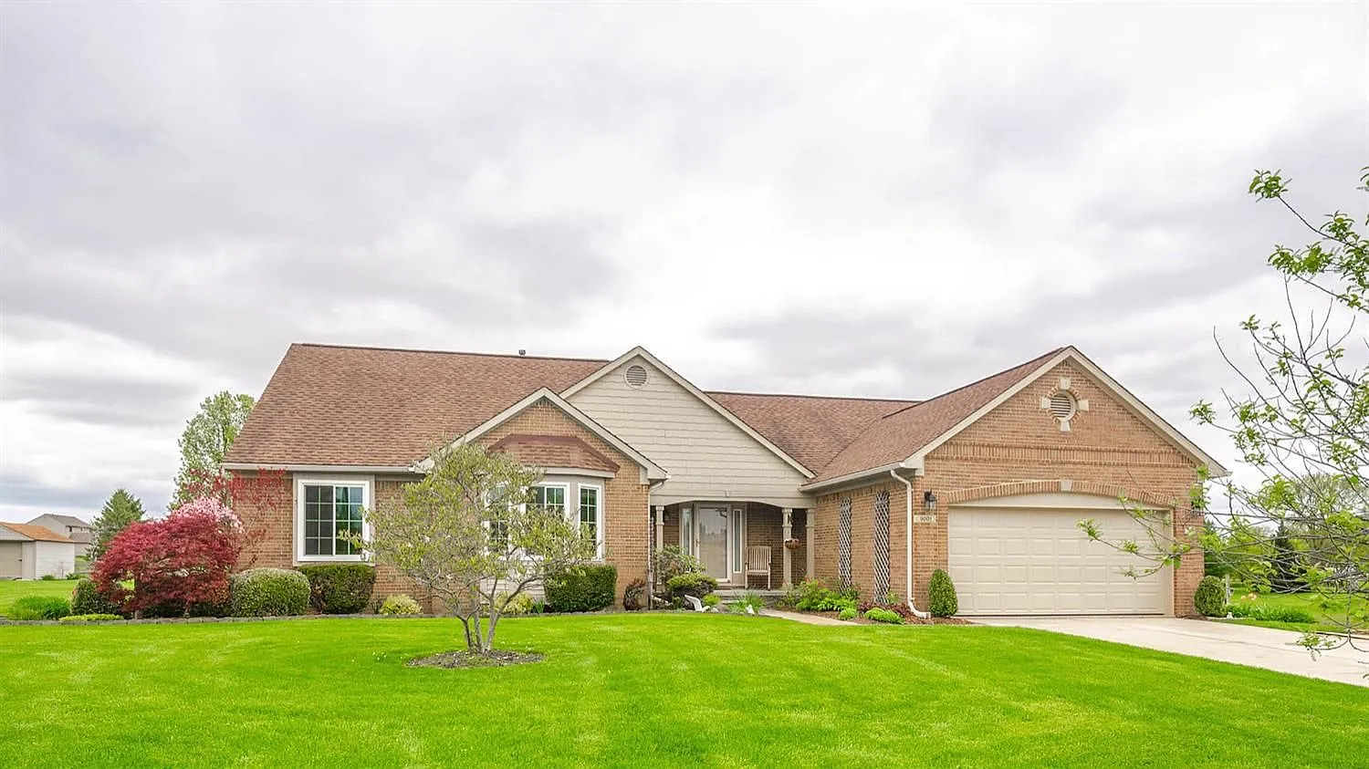 9001 N Pheasant Ridge Ln photo 1