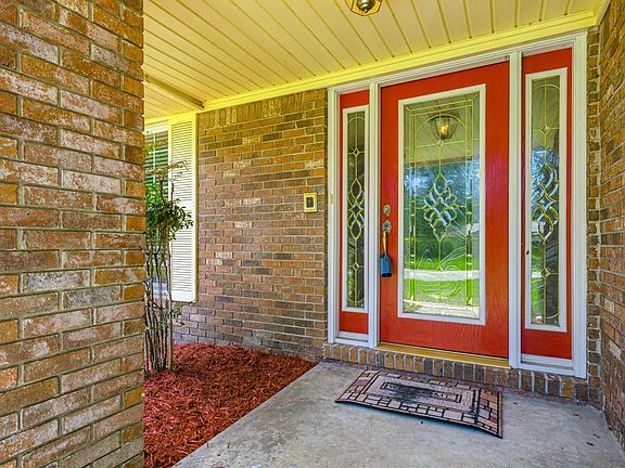 4th image of 11746 Sparkleberry Ln