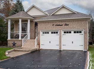 17 Northwood Dr, Wasaga Beach, ON L9Z 3B5
