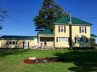 1154 120th St, Dundee, IA 52038