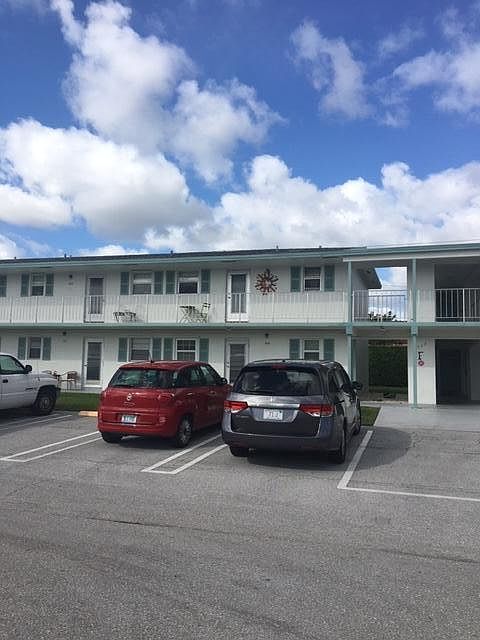 1st image of 1117 Lake Ter APT 205
