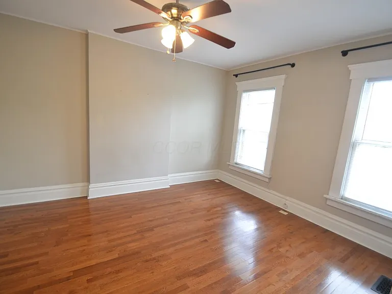 430 King Ave #B — Photo 15