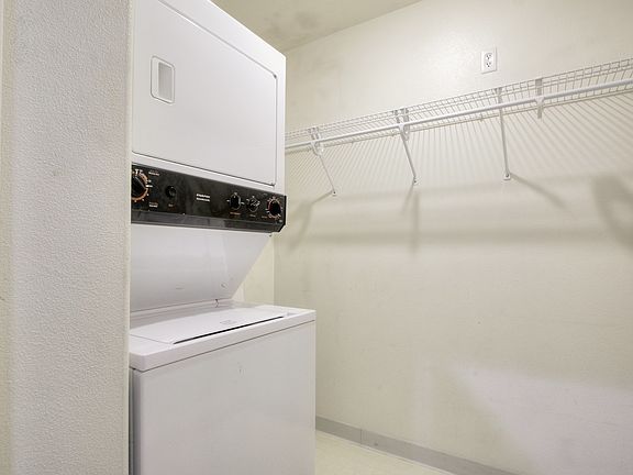 3rd image of 144 S 3rd St Unit 208