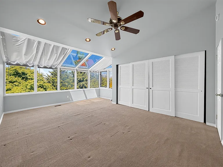 16706 SE 44th St — Photo 17