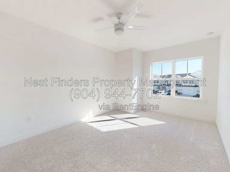 111 Carousel Dr — Photo 23