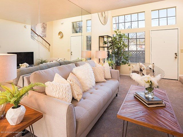 170 N Sierra Bonita Ave-large-010-6-Livi