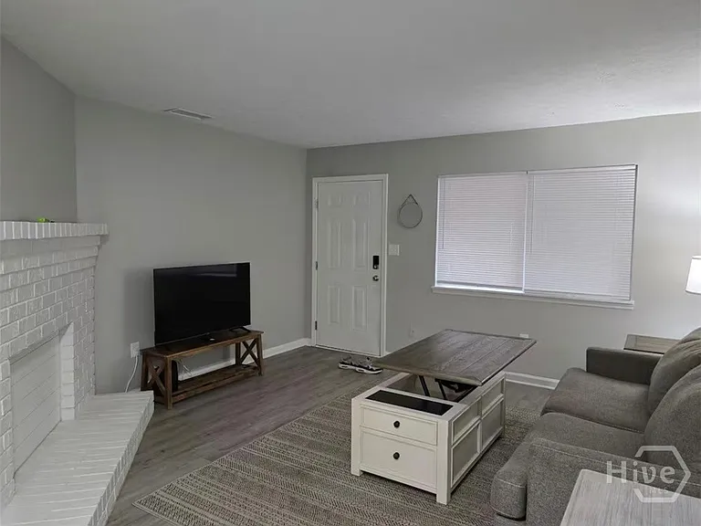 147 Ramble Hills Cir — Photo 2