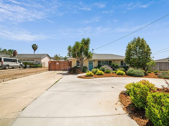 4th image of 7946 Sherry Ln