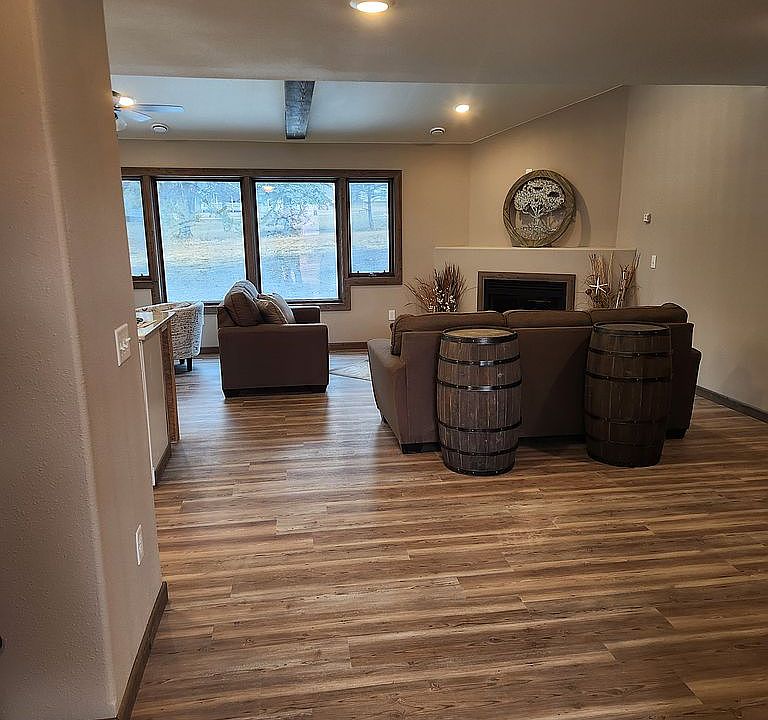 704 E Broadway St, Starbuck, MN 56381 Zillow