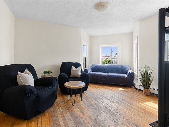 5th image of 21 Kingman Ave #2