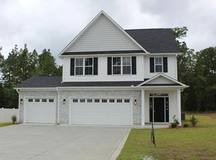 1246 Yellowwood Dr, Aberdeen, NC 28315