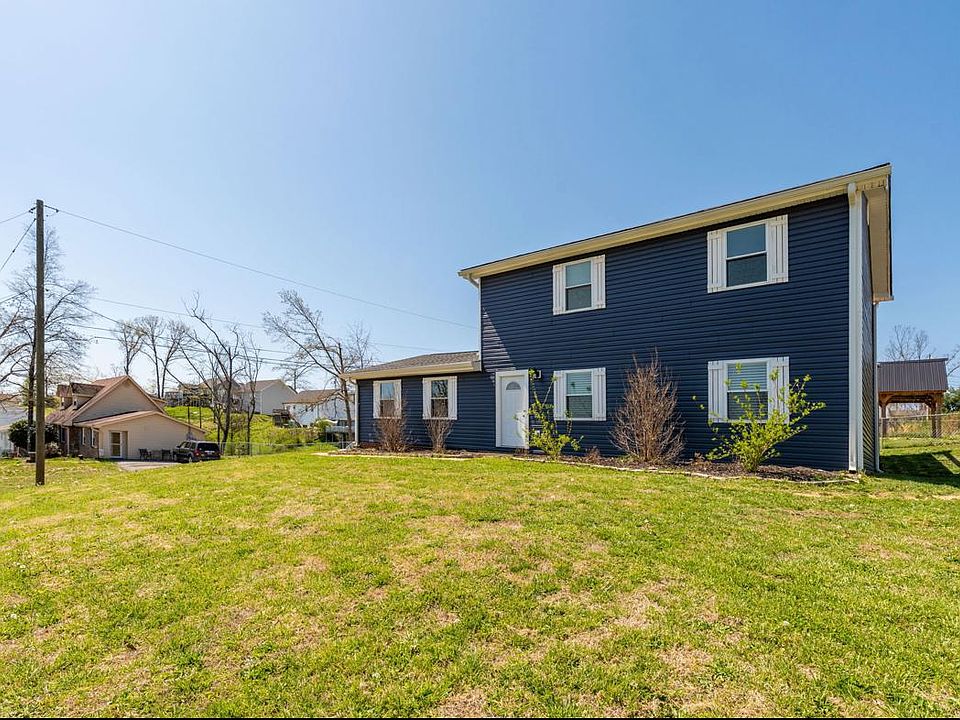 1st image of 4107 Lost Oaks Dr
