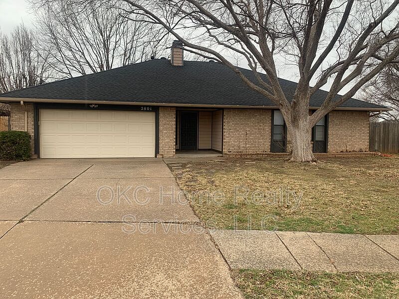 1st image of 2801 Countrywood Ln
