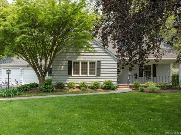 54 Jackson Road, Hamden, CT 06517