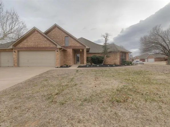 18016 San Mateo Ct, Edmond, OK 73012