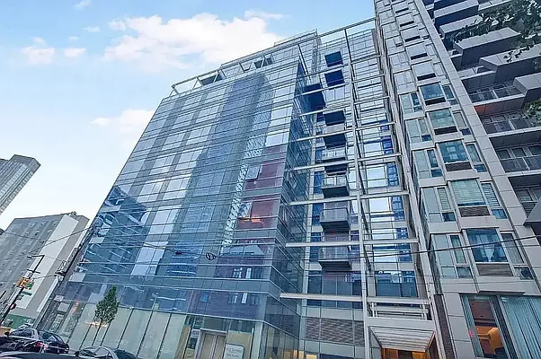 Sold by Nest Seekers International | media 17