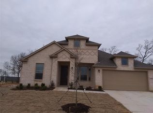 1045 Legacy Oaks, Joshua, TX 76058