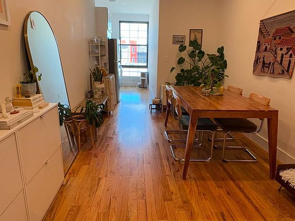 4th image of 574 Manhattan Ave APT 3B