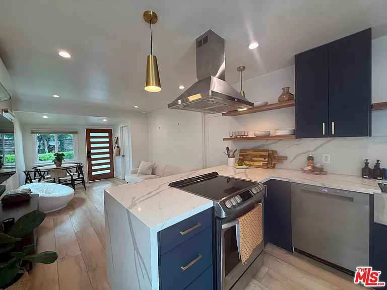 11916 Culver Dr — Photo 5
