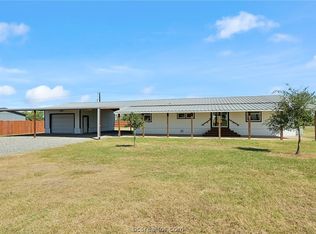 11560 Timber Ln, North Zulch, TX 77872