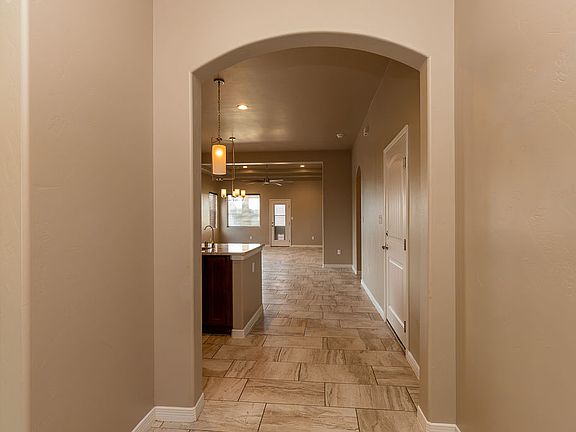 4th image of 3721 Saguaro Dr