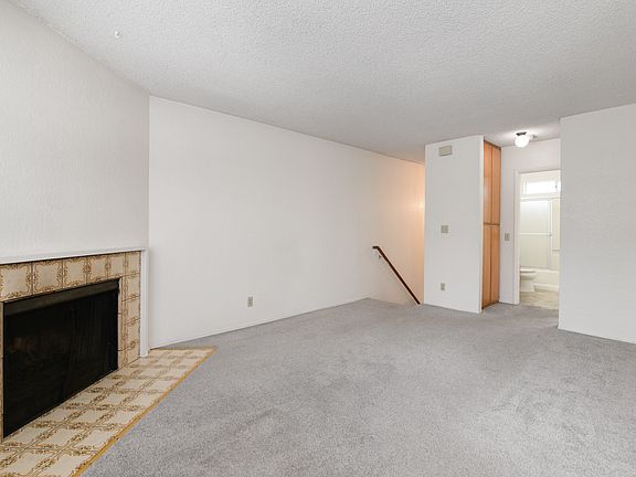 5th image of 3772 Jewell St