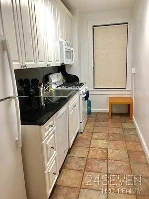 Rented by 24 7 NYC Realty Inc. | media 41