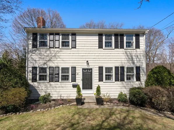 21 Harborview Dr, Hingham, MA 02043