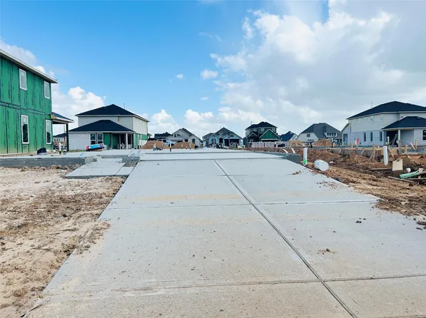 17919 Pathway Forest Ln, Webster, TX 77598