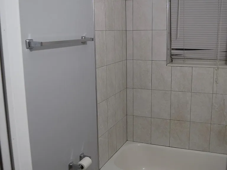 301 SW 8th St #1 — Photo 8