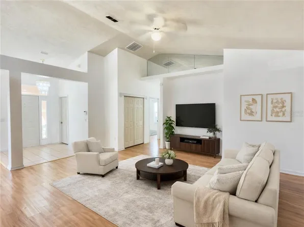 4423 NW 36th St, Gainesville, FL 32605